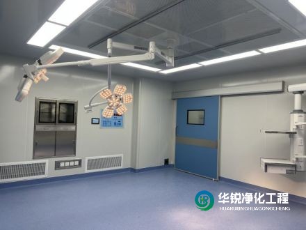 在DSA手術室中，如何確保空氣凈化系統的有效性？